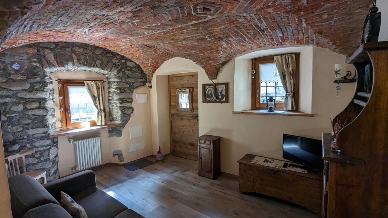 Maison Du Pont Romain Aosta Eksteriør billede