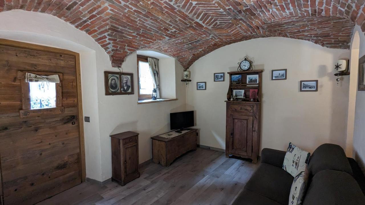 Maison Du Pont Romain Aosta Eksteriør billede