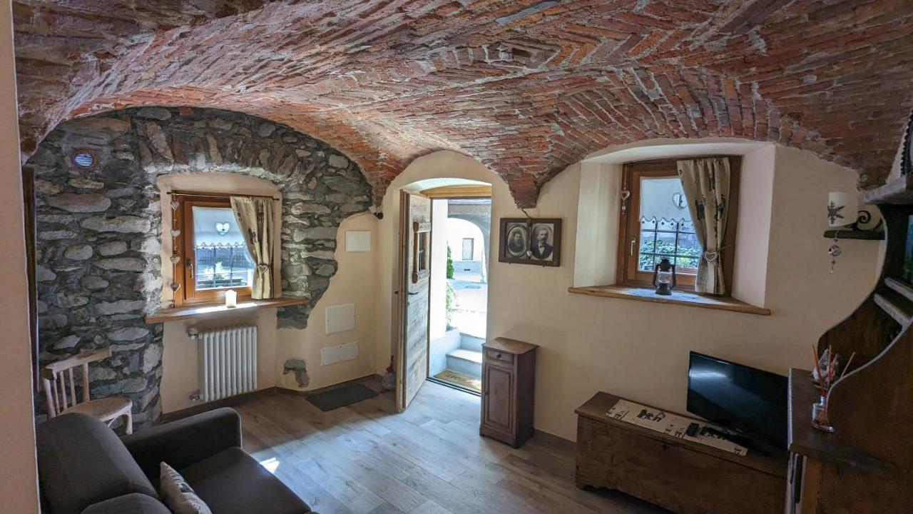 Maison Du Pont Romain Aosta Eksteriør billede