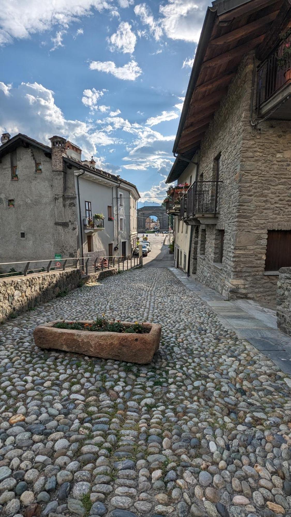 Maison Du Pont Romain Aosta Eksteriør billede
